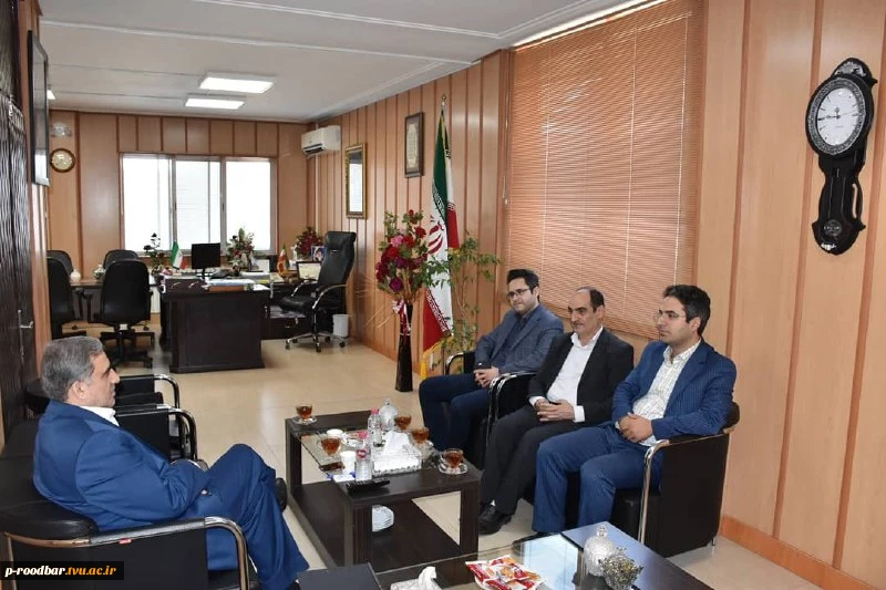 در راستای طرح برند سازی ملی صنعتی دانشگاهی  2